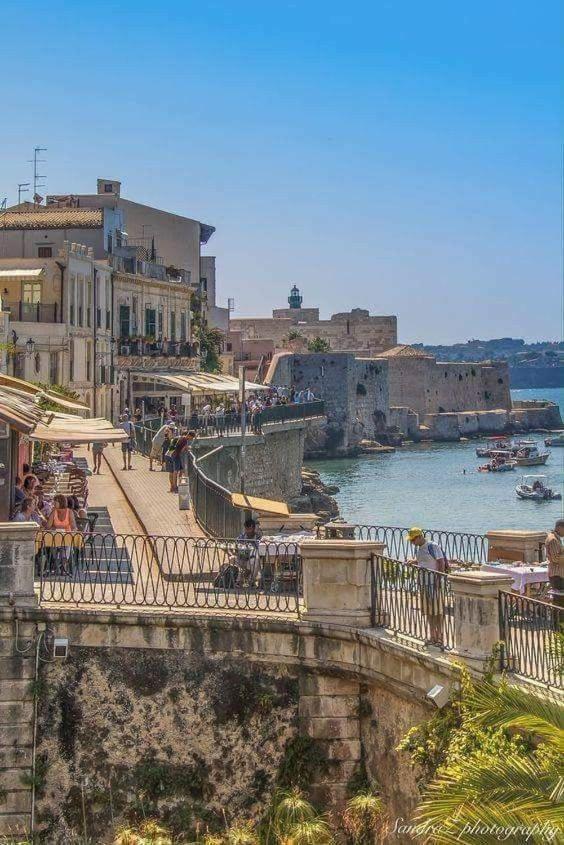 La Casetta Di Diana Ortigia Syracuse Exterior photo